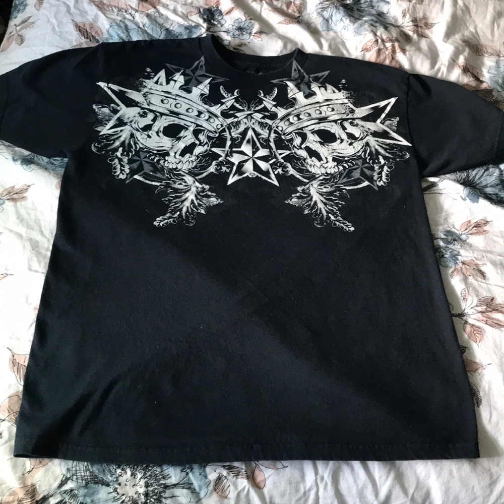 Black short sleeve T-shirt with skulls crown&stars